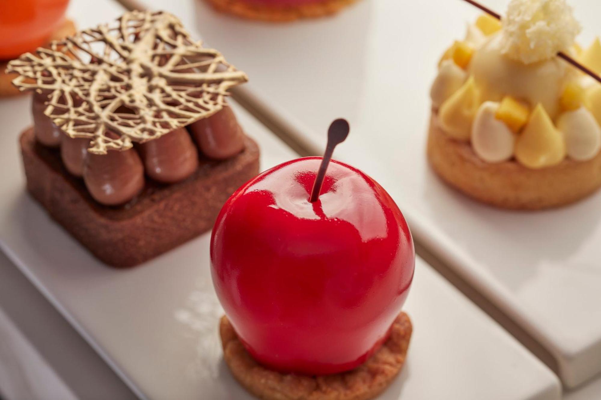 Mandarin Oriental, Santiago Hotel Ngoại thất bức ảnh A glazed apple dessert