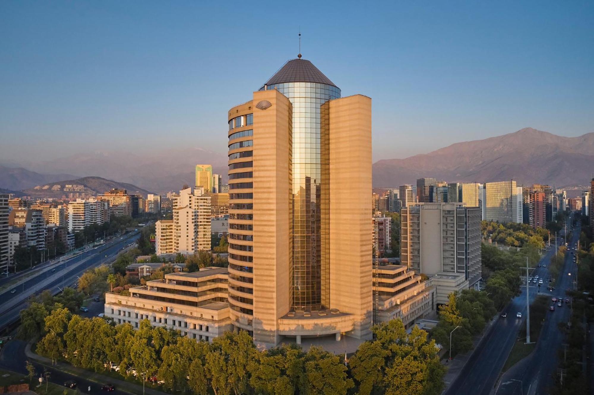 Mandarin Oriental, Santiago Hotel Ngoại thất bức ảnh The hotel in 2018